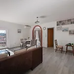 Gioia Ρόβινι